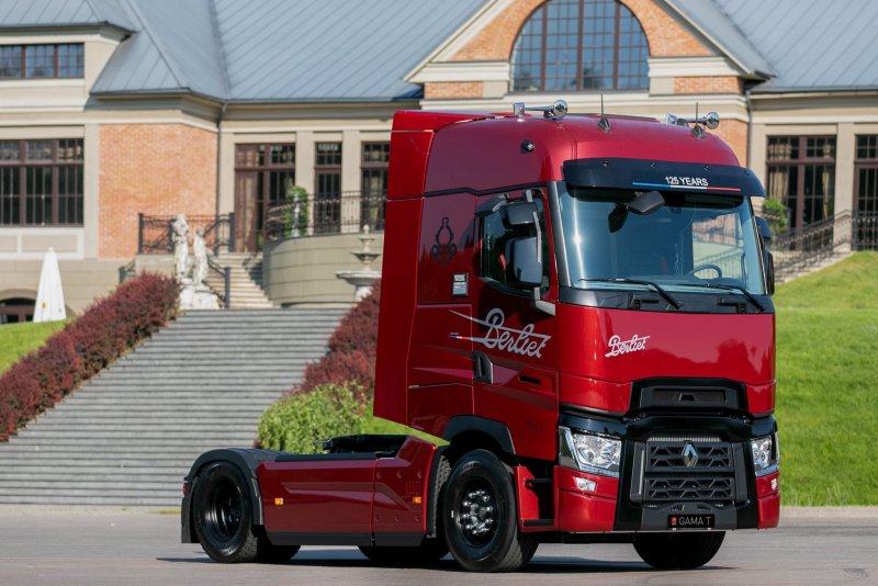 Грузовики Renault Trucks