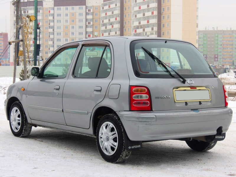 Ниссан Марч к11 2000