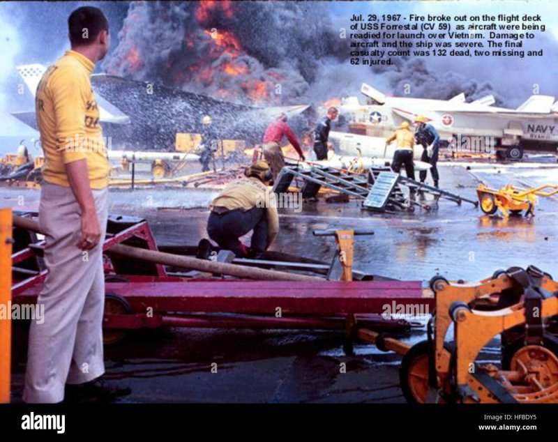 Пожар на USS Forrestal 1967
