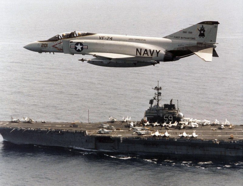 USS Intrepid SCB-125