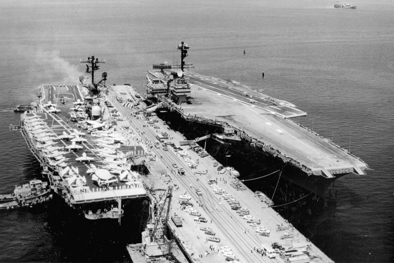 Пожар на авианосце Форрестол 1967