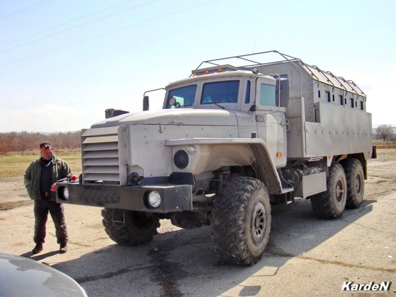 Урал 432009 бронеавтомобиль