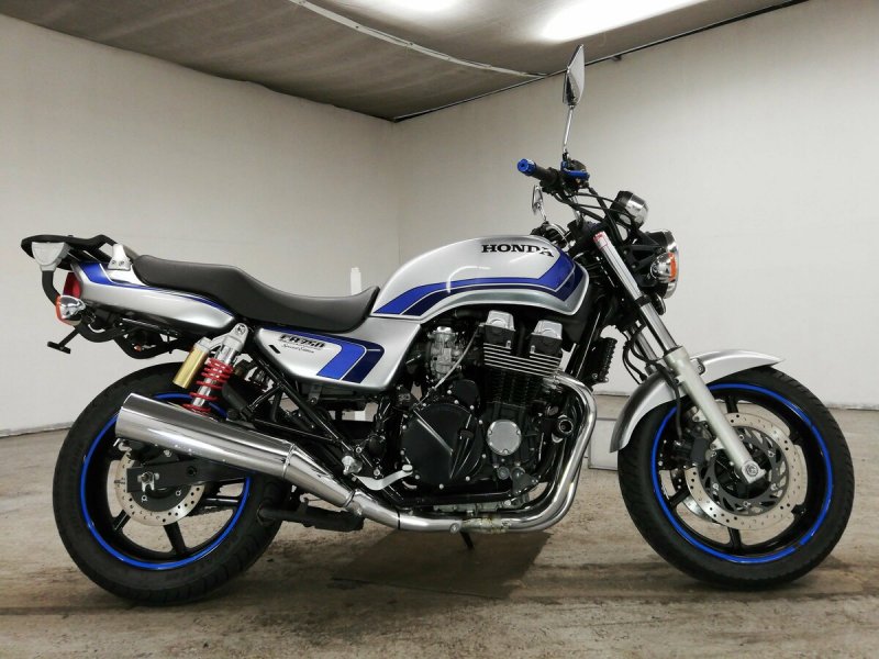 Honda CB 750 2006
