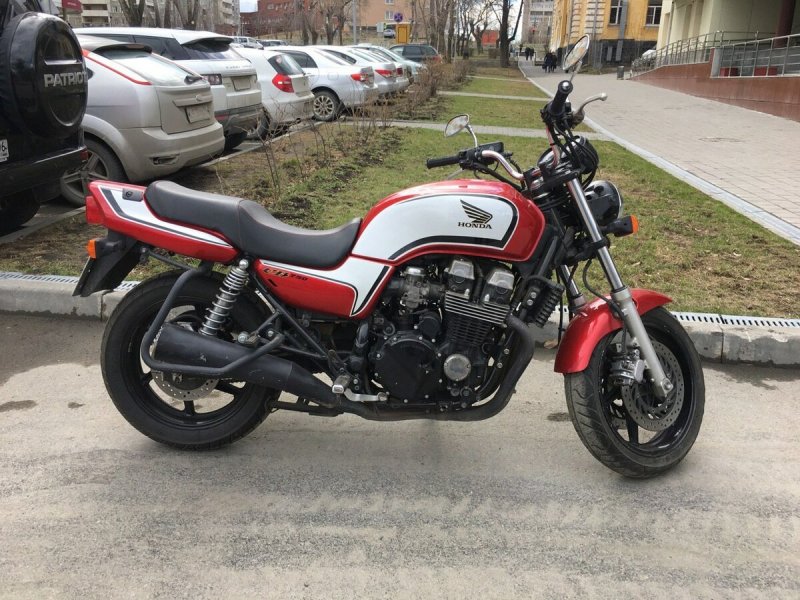 Honda CB 750 f2