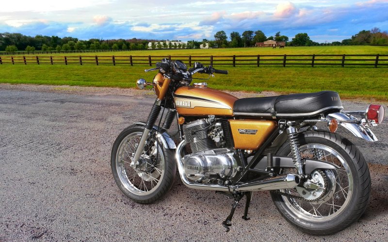 Yamaha tx750
