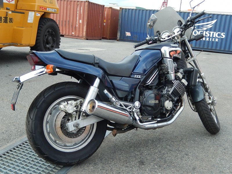 Ямаха ФЗХ 750