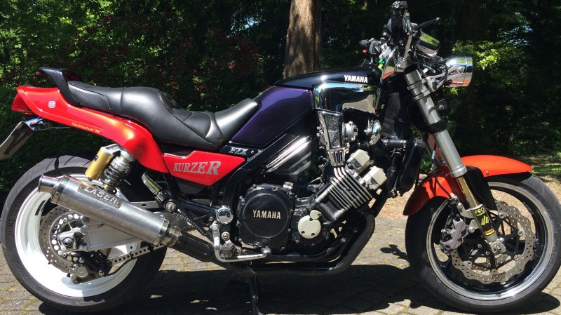 Yamaha FZX 750 L