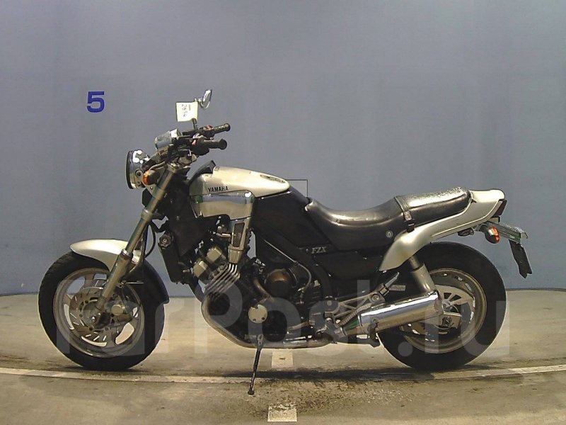 Мотоцикл Ямаха FZX 750