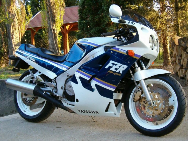 Ямаха ФЗР 750