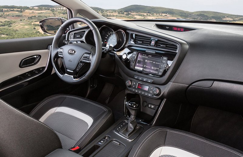 Kia Rio x-line салон