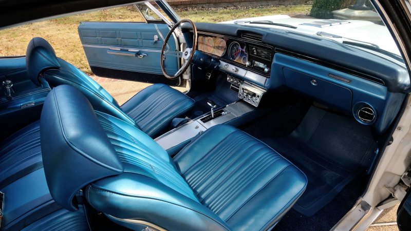Chevrolet Импала 1967 салон