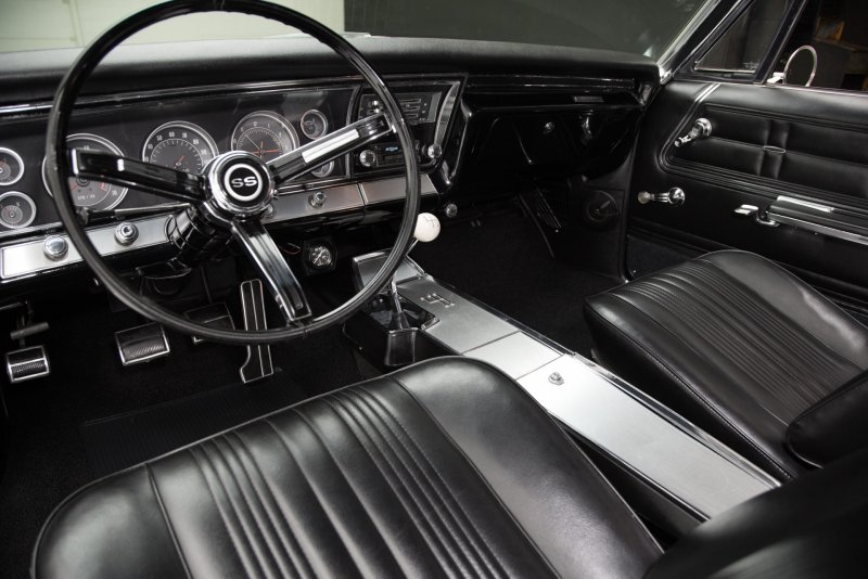 Chevrolet Impala SS 1967 салон
