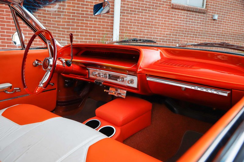 Chevrolet Impala SS 1967 салон