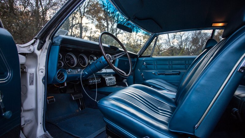 Chevrolet Impala SS 1967 салон