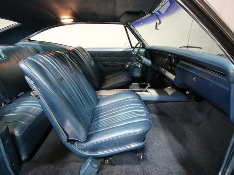 Chevrolet Impala 1965 салон