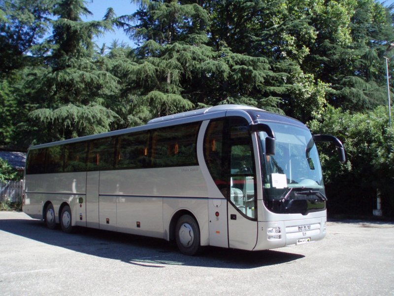 Автобус ман r08