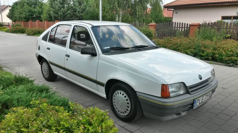 Опель кадет 1991 хэтчбек