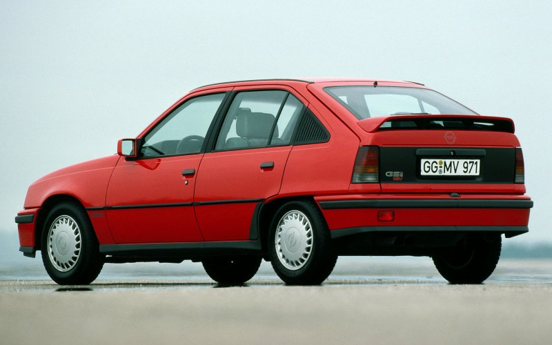 Opel Kadett е