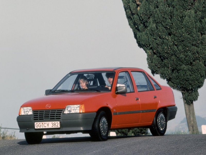 Опель кадет 1985
