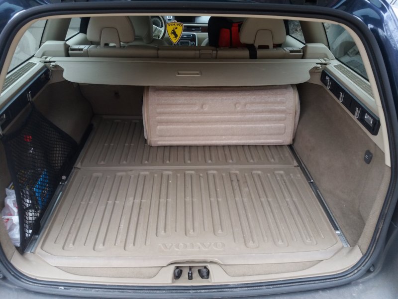 Volvo xc70 2010 багажник