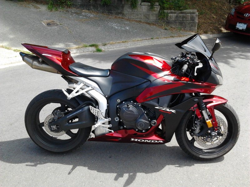 Хонда СБР 600 F