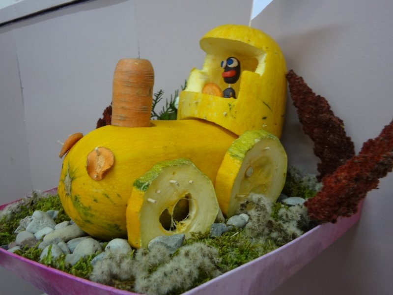 Кит из кабачка поделка