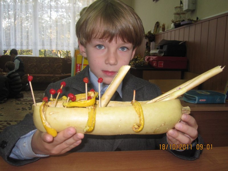 Кит из кабачка поделка
