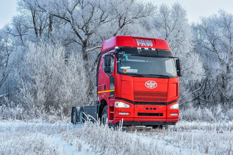 Седельный тягач Volvo fh13