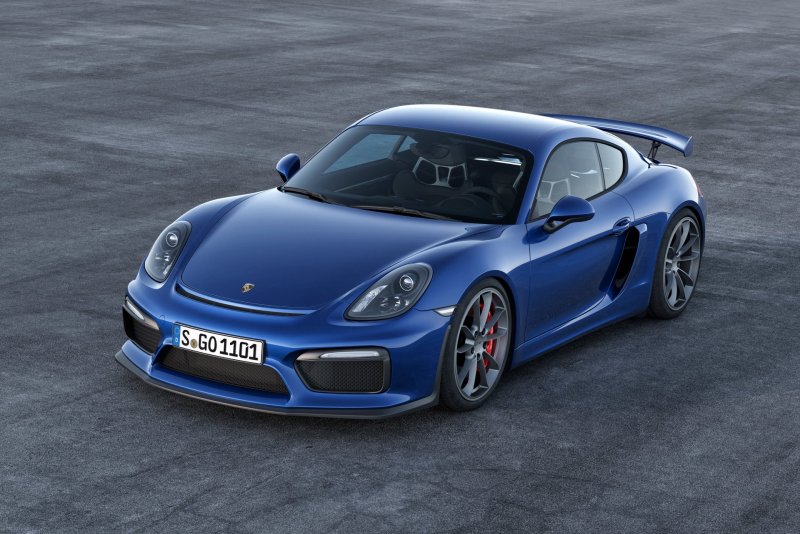 Порше 911 gt4