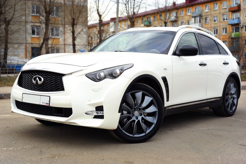 Infiniti FX (2g)