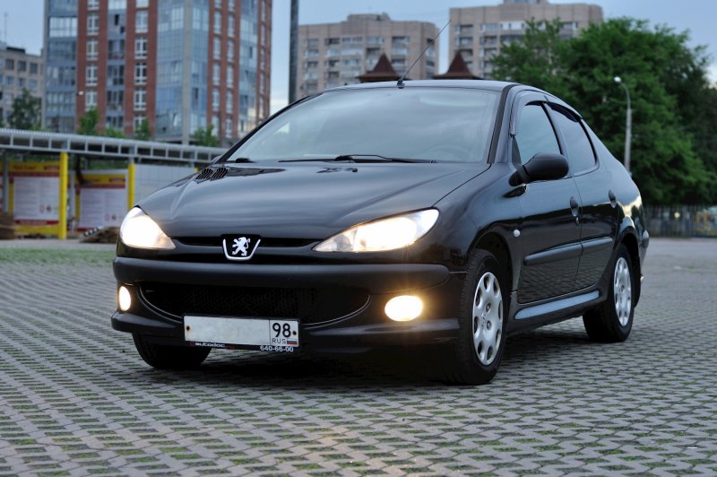 Peugeot 206, 2006 седан