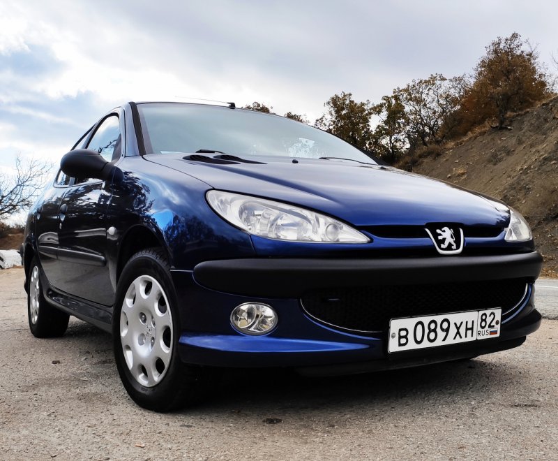 Peugeot 206 седан
