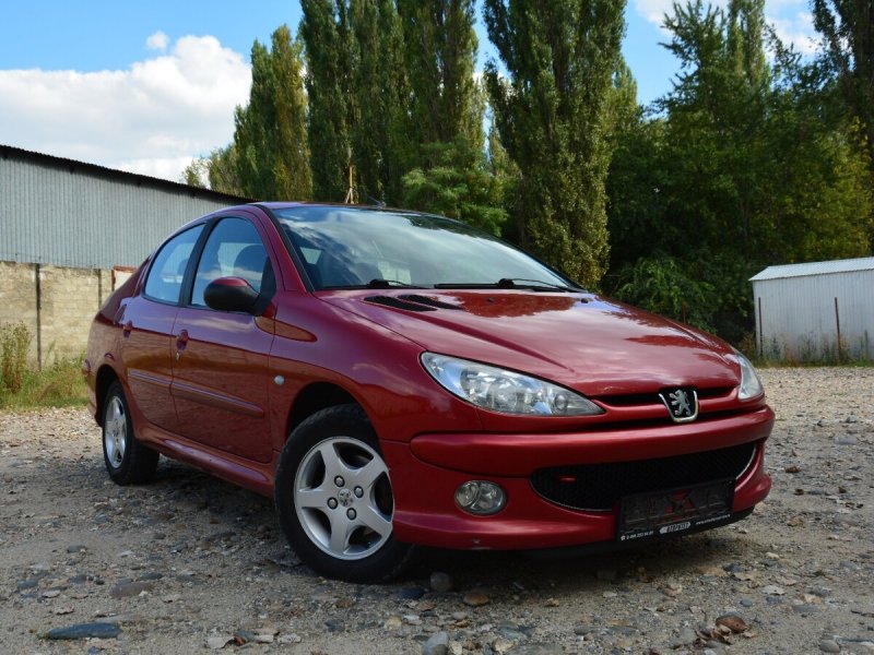 Peugeot 206 75 л.с