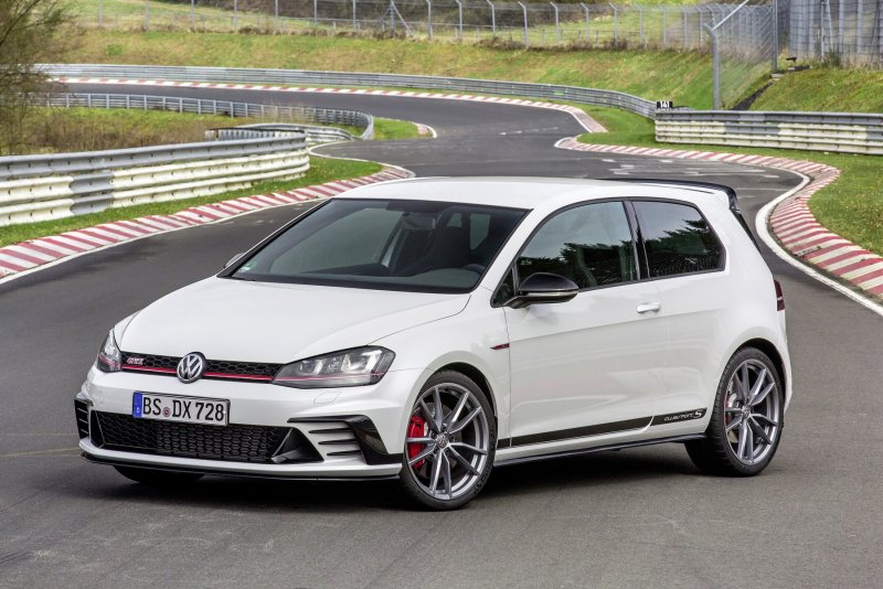 Volkswagen Golf VII GTI