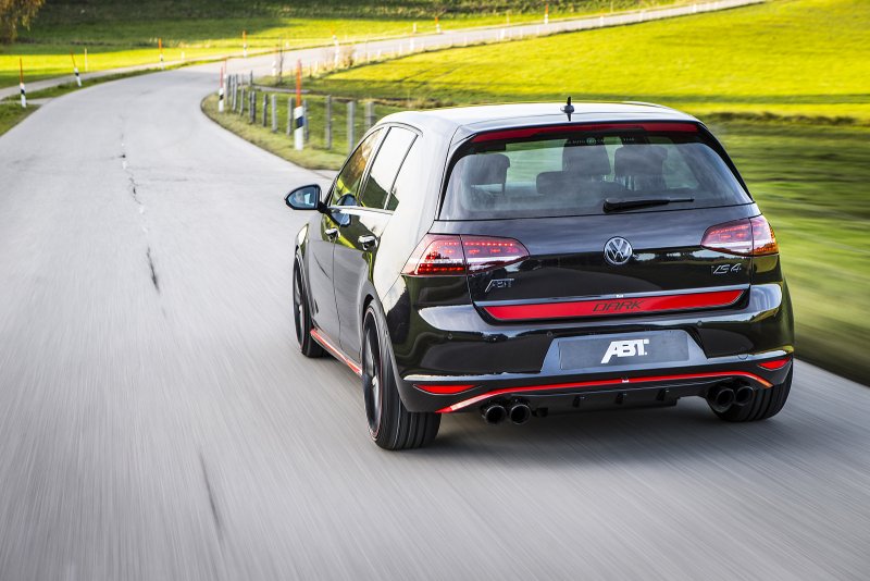 Фольксваген гольф GTI 2020