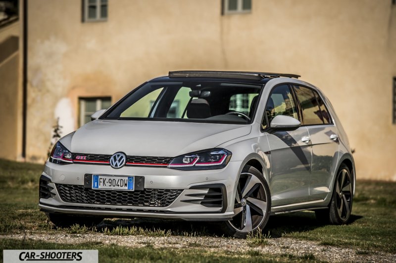 Volkswagen Golf GTI RS