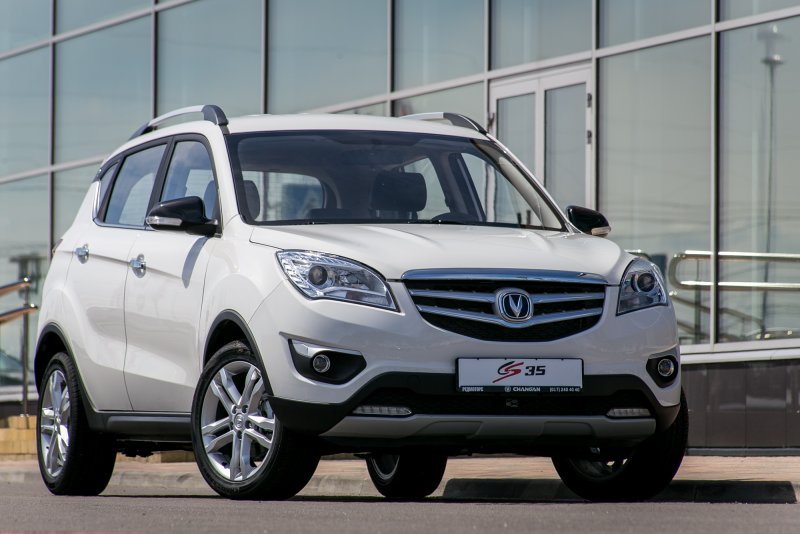 Китайский автомобиль Чанган cs35