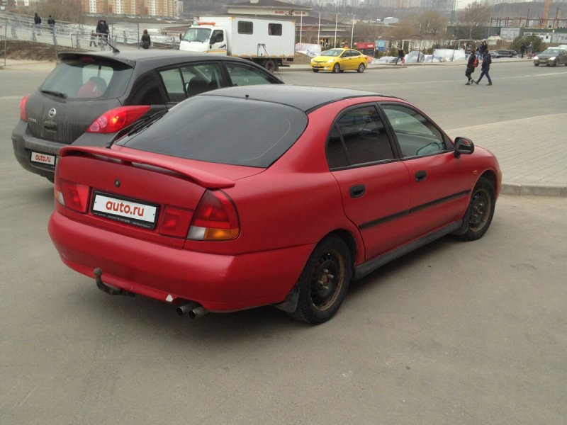Mitsubishi Carisma i