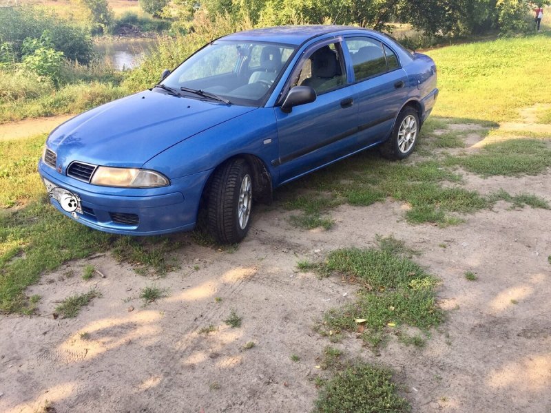 Мицубиси Каризма хэтчбек 1998
