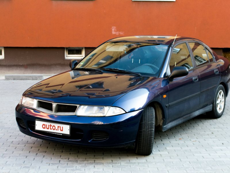 Митсубиси Каризма 2003 Рестайлинг