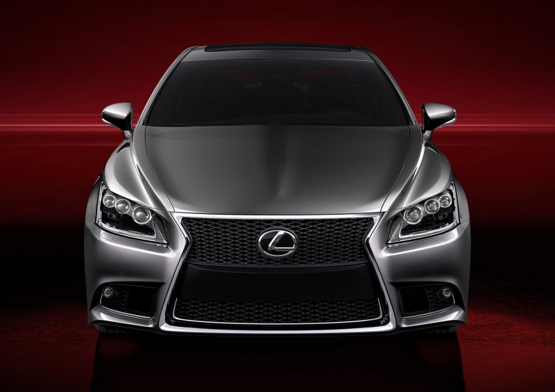 Lexus LS F-Sport 2013