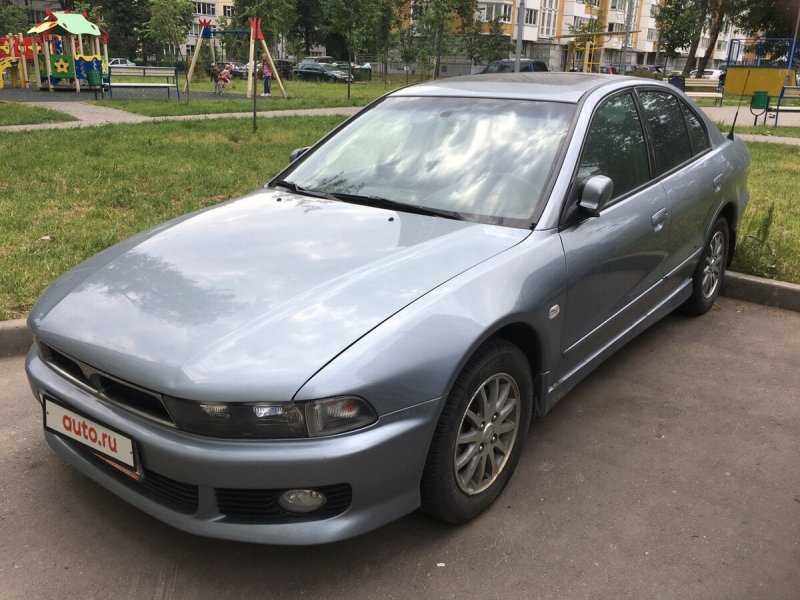 Митсубиси Галант акула