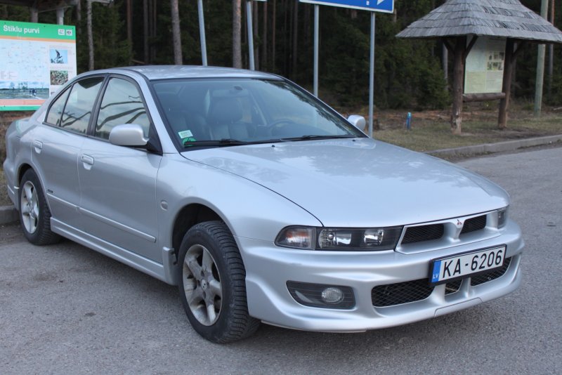 Mitsubishi Galant акула