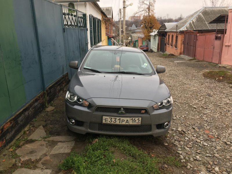 Mitsubishi Galant акула