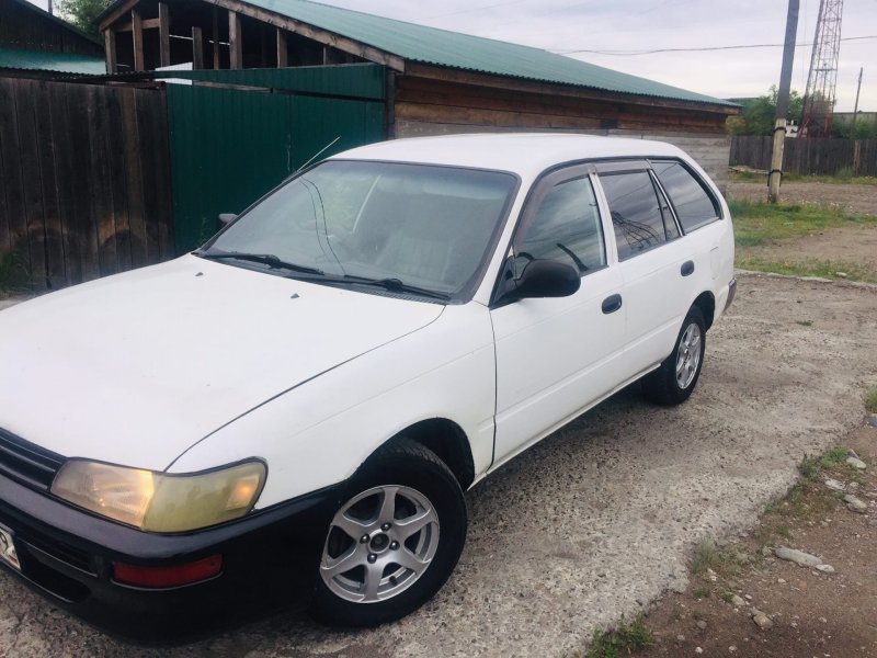 Toyota Corolla 2000 e110