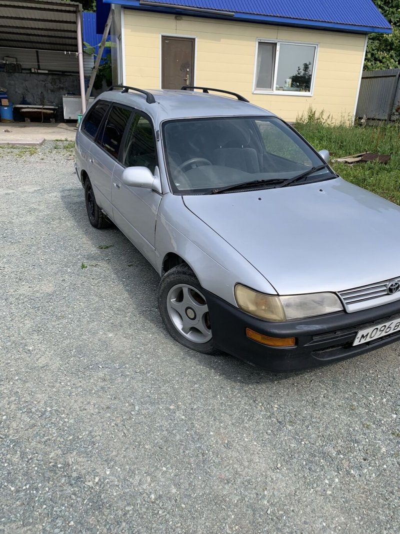 Toyota Corolla e100 хэтчбек
