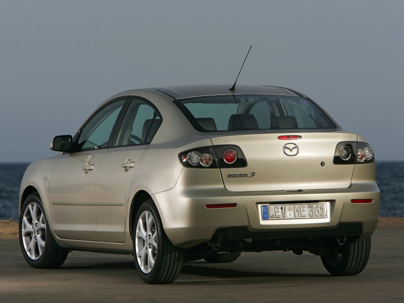 Мазда 3 седан 2006