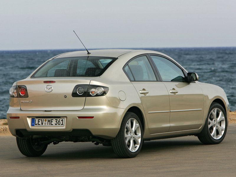 Мазда 3 2006 BK седан