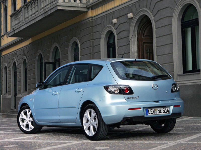 Mazda 3 2006 хэтчбек