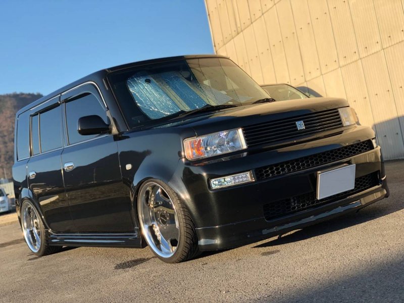 Toyota BB ncp31 2001